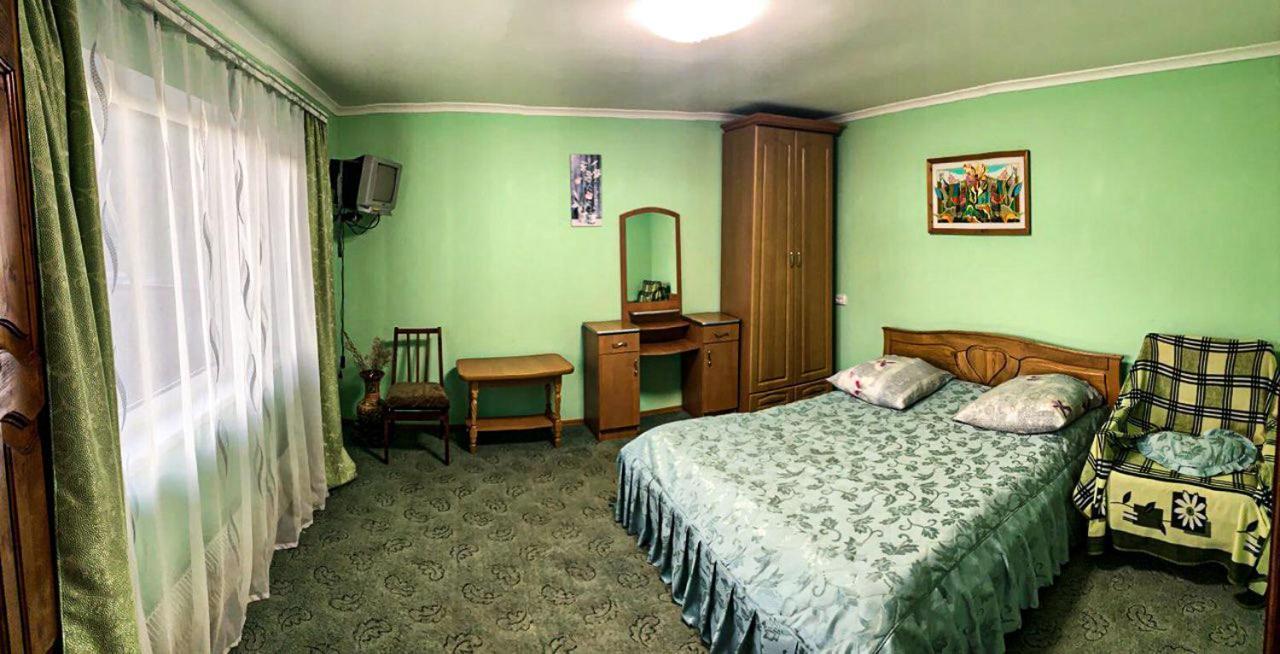 Під Лісом У Гіда Villa Yaremche Ngoại thất bức ảnh